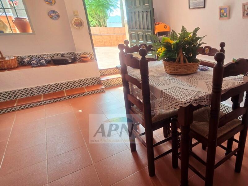 3 bedroom Country House for sale
