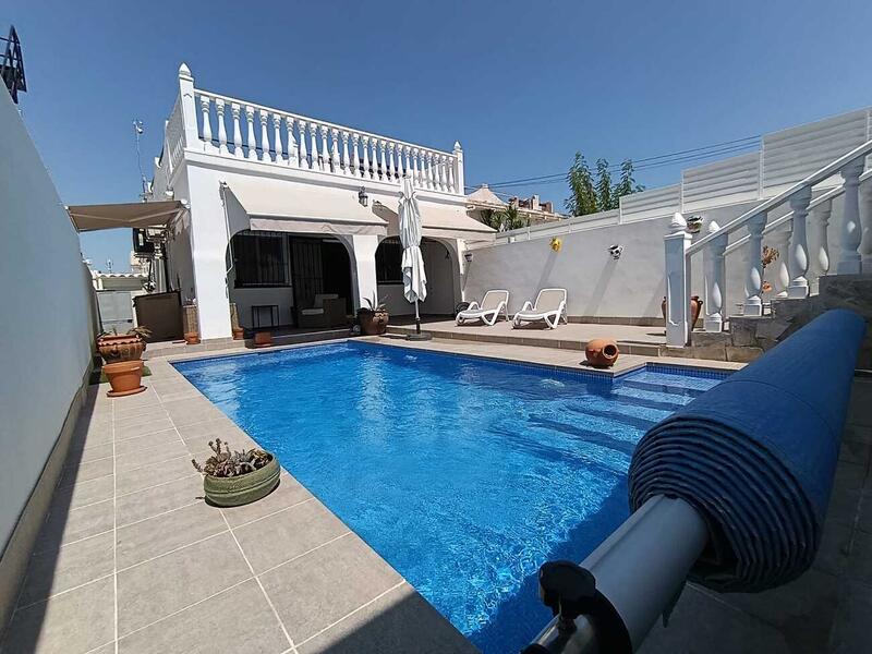 Villa à vendre dans San Miguel de Salinas, Alicante
