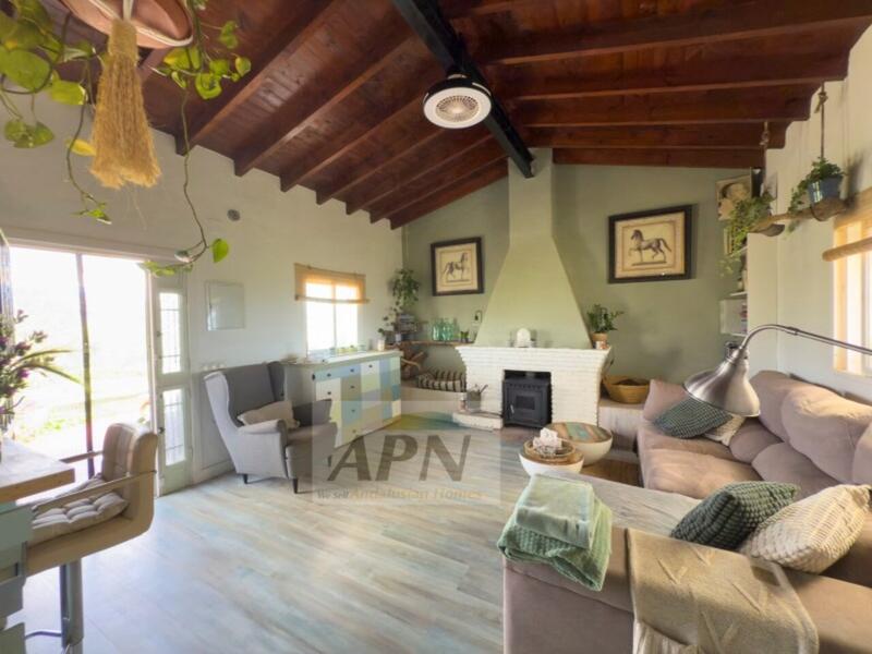 3 bedroom Country House for sale