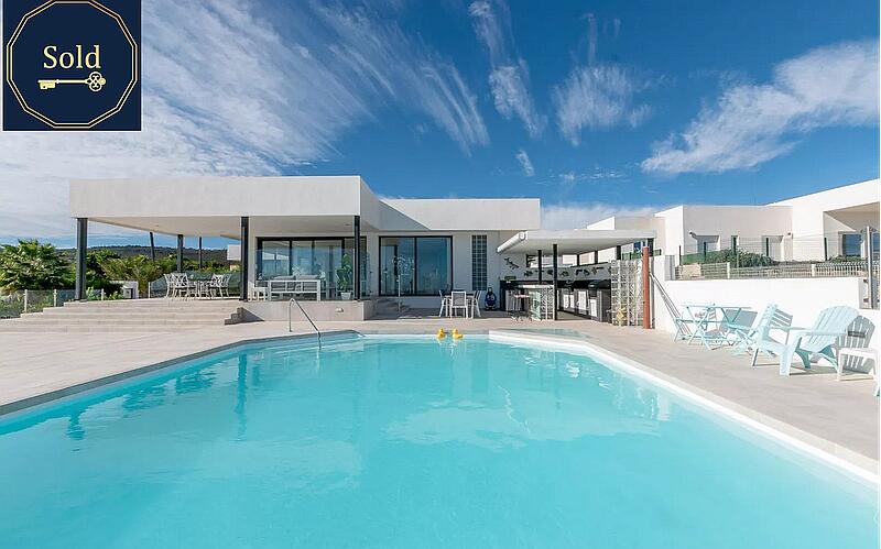 4 bedroom Villa for sale