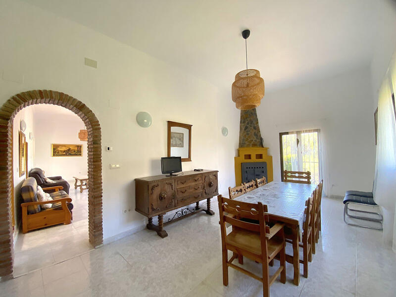 5 bedroom Country House for sale