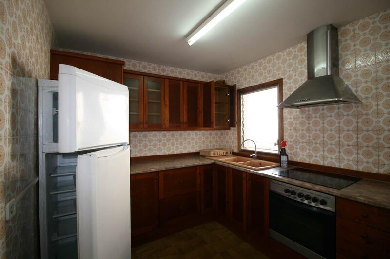 5 bedroom Townhouse for sale