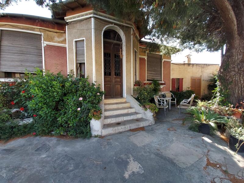 3 bedroom Townhouse for sale
