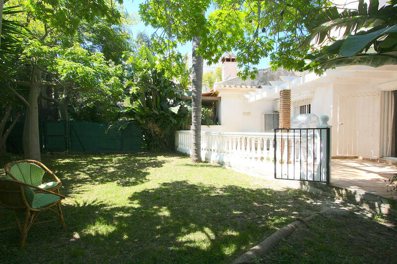 Villa en venta en Cerros del Aguila, Málaga