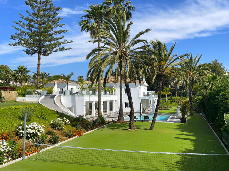 10 bedroom Villa for sale