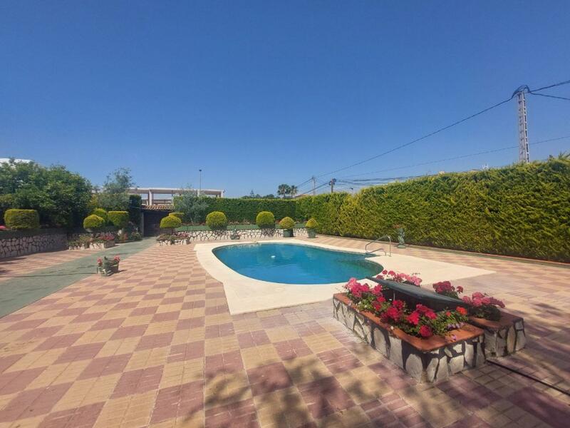 5 bedroom Villa for sale