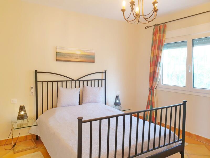 4 Cuarto Villa en venta