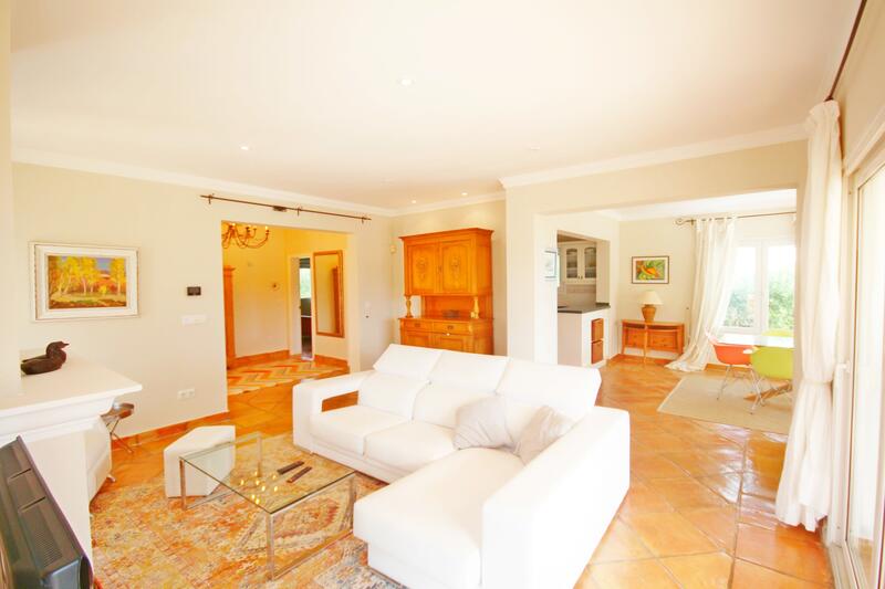 4 Cuarto Villa en venta