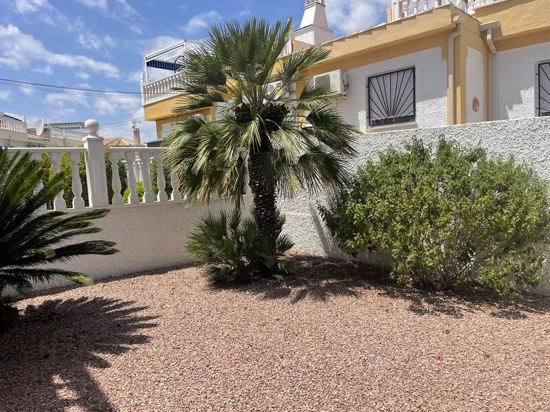 2 bedroom Townhouse for sale