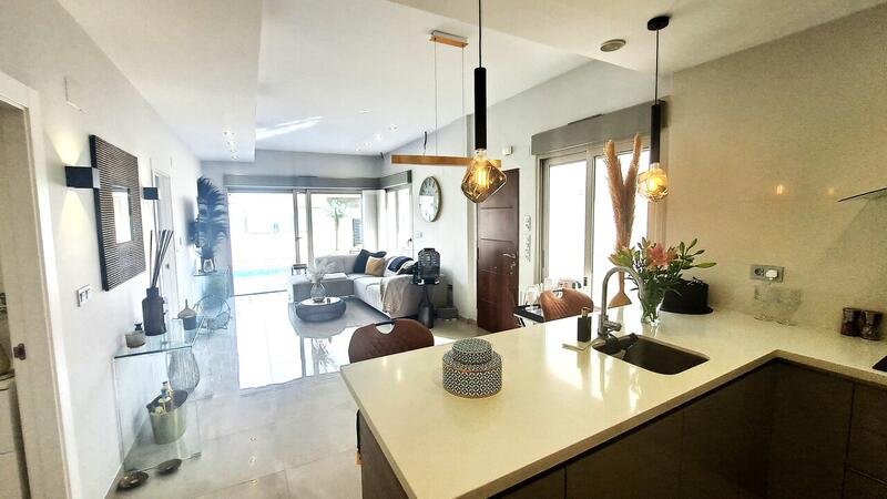 3 Cuarto Villa en venta