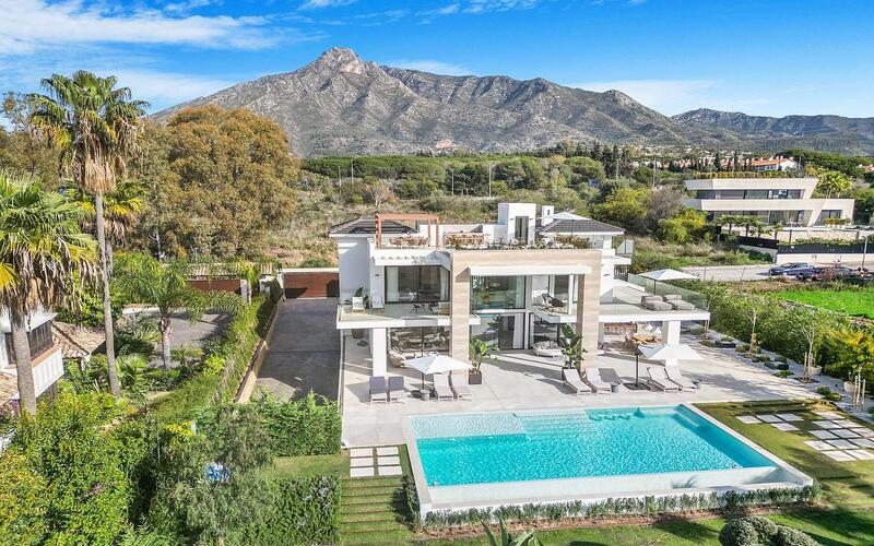 вилла продается в Marbella, Málaga