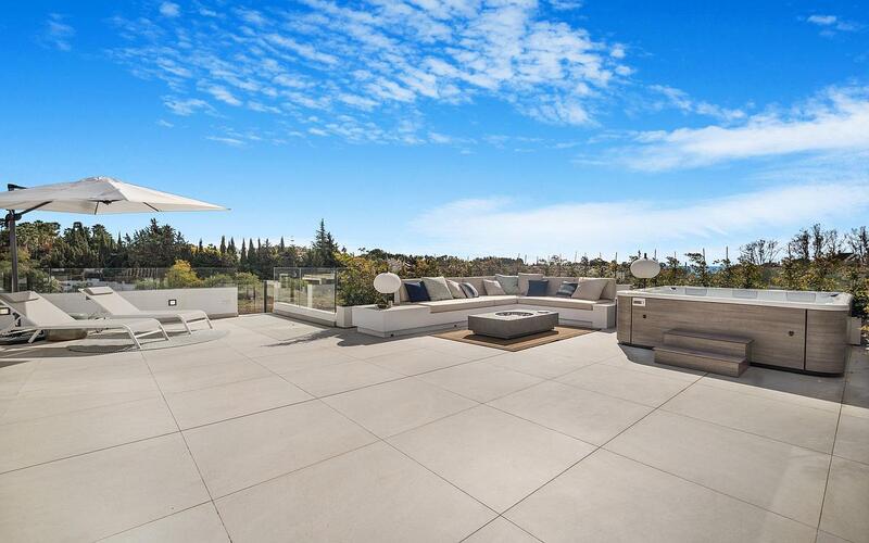 6 bedroom Villa for sale
