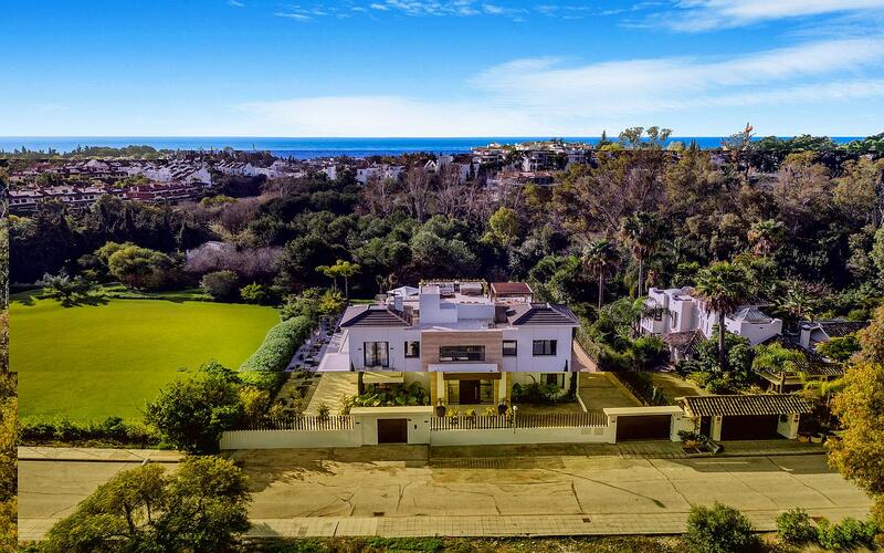 6 bedroom Villa for sale