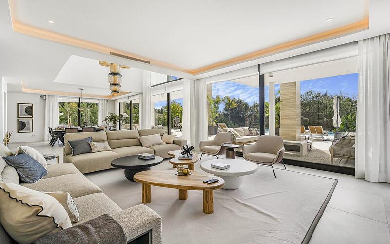 6 bedroom Villa for sale