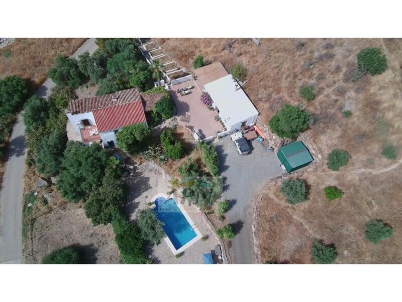Деревенский Дом продается в Alora, Málaga