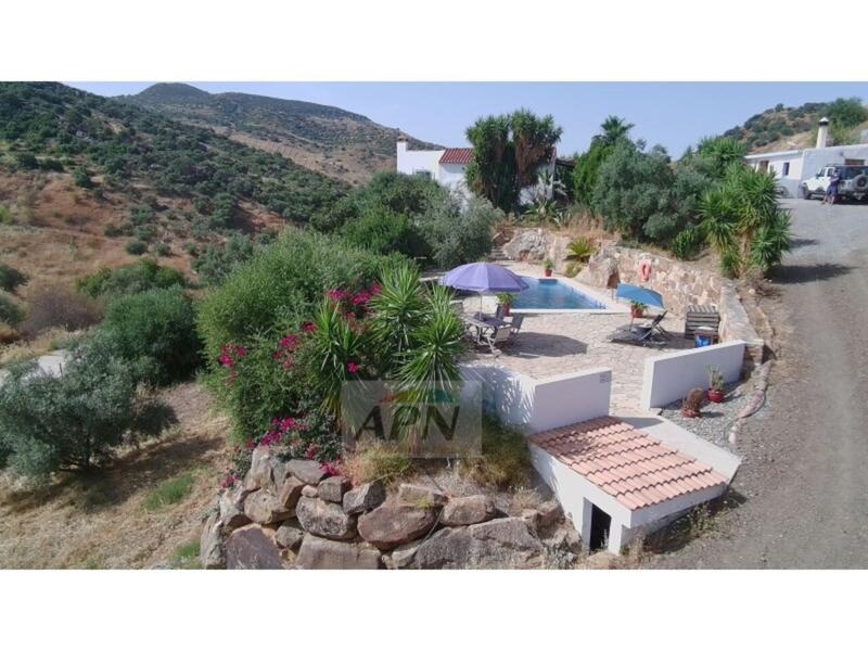 4 bedroom Country House for sale