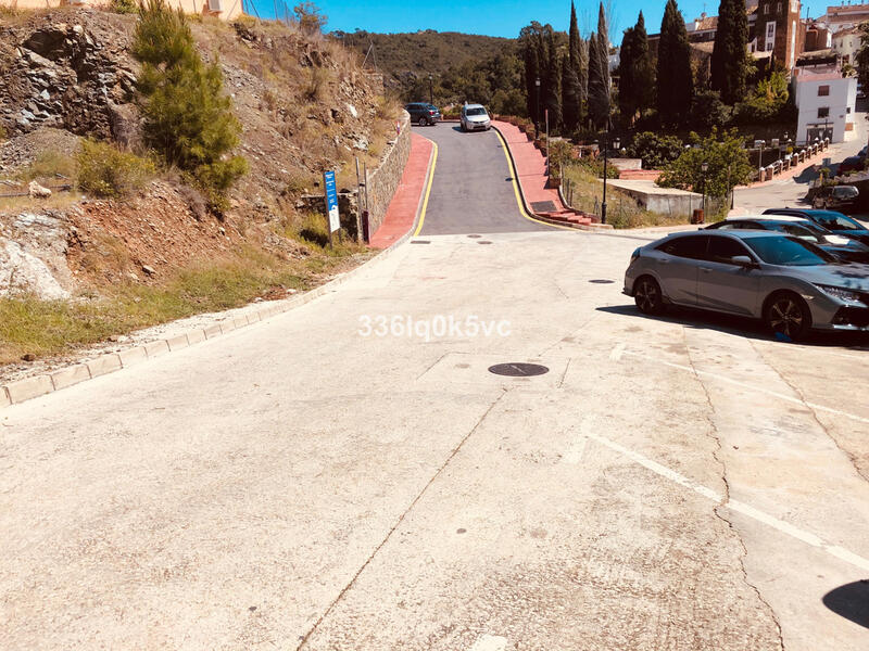 Деревенский Дом продается в Benahavis, Málaga