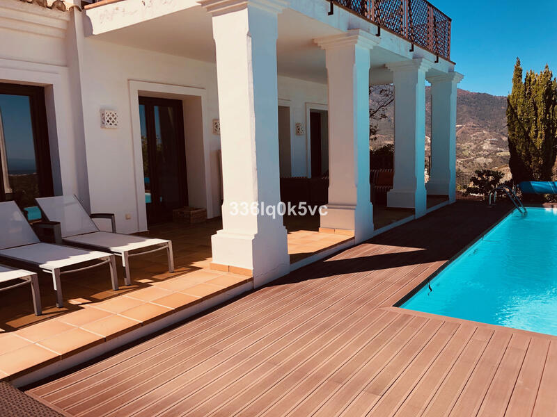 5 bedroom Villa for sale