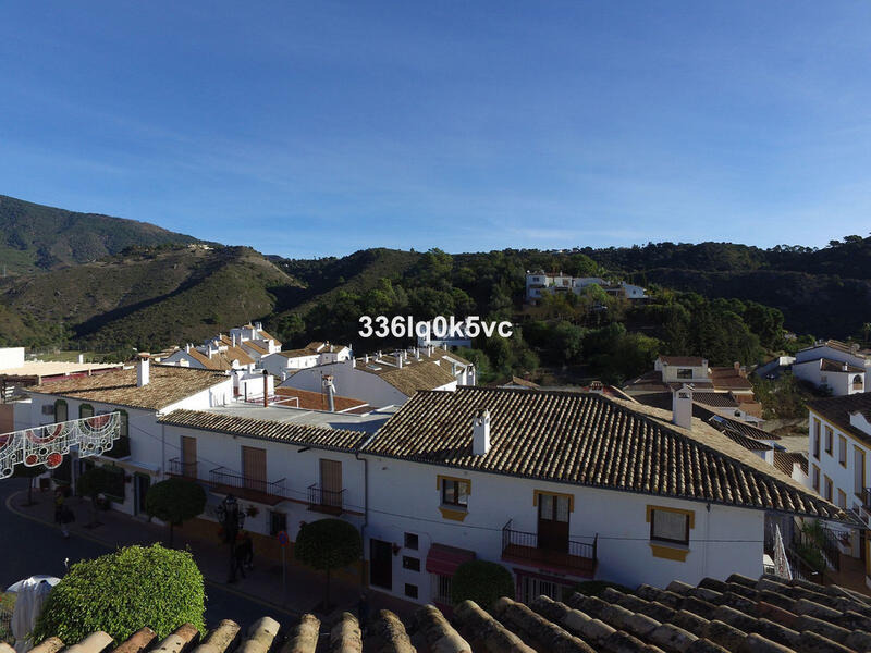 квартира продается в Benahavis, Málaga