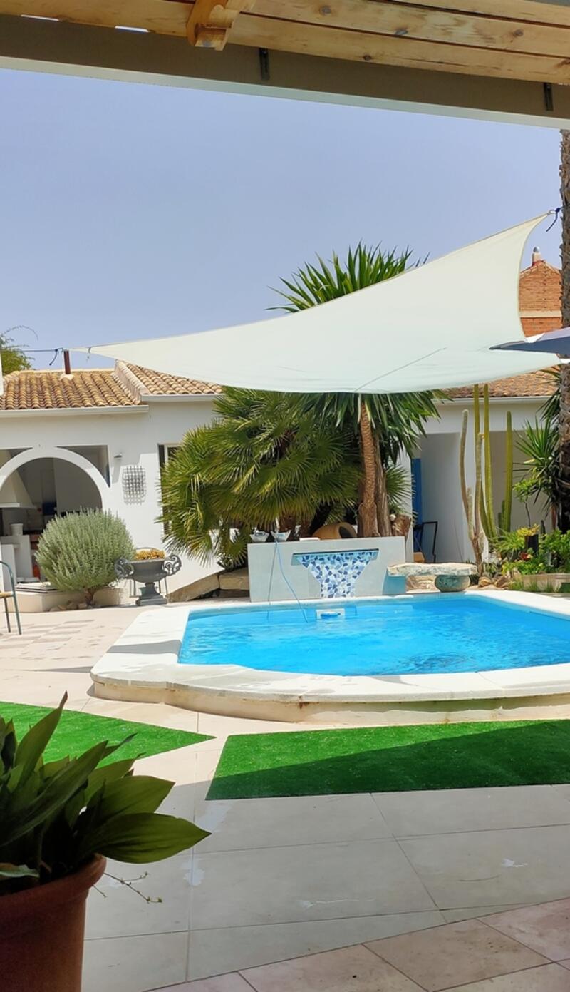 8 bedroom Country House for sale