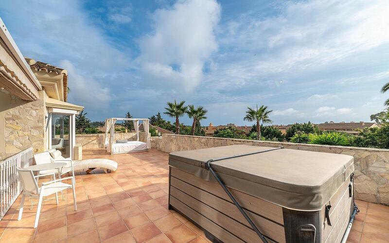 5 bedroom Villa for sale