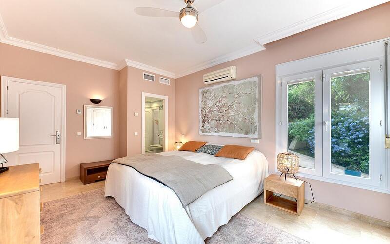 5 bedroom Villa for sale