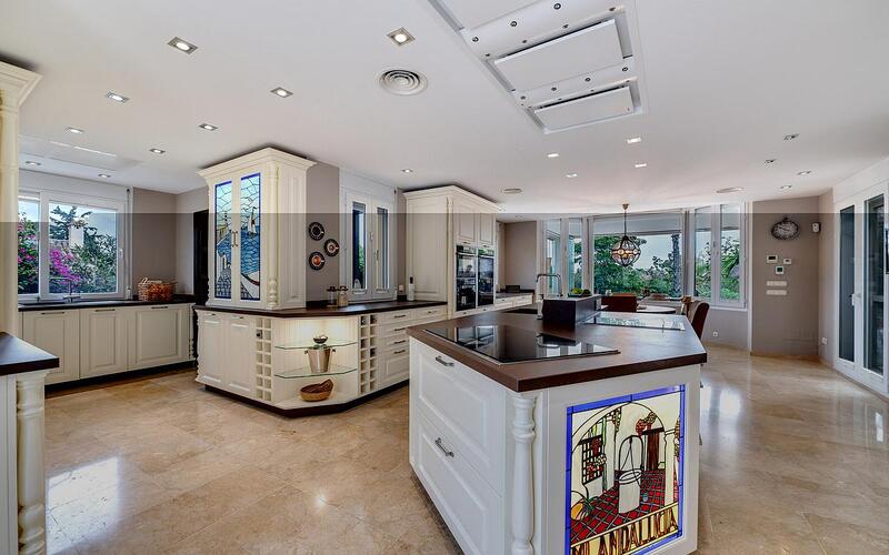 5 bedroom Villa for sale