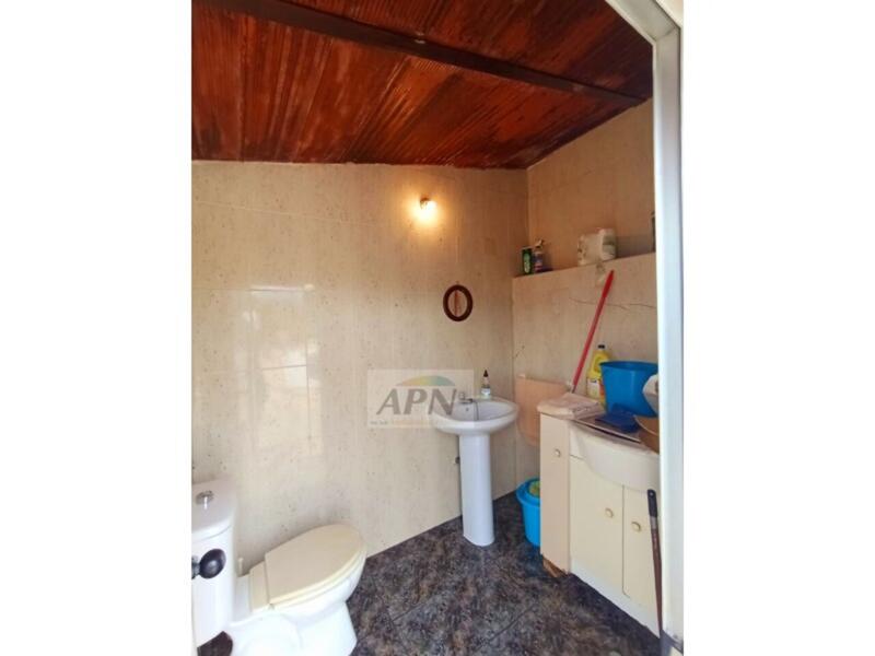 2 Cuarto Casa de Campo en venta