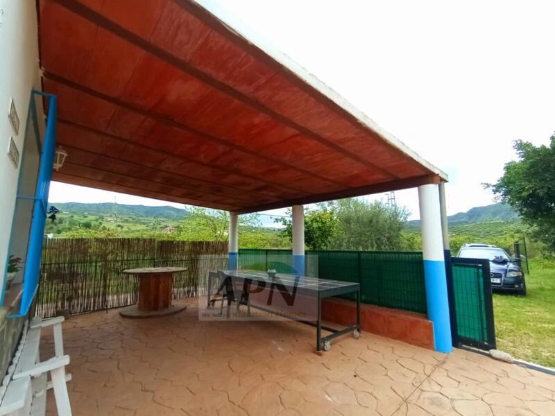 2 Cuarto Casa de Campo en venta