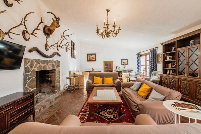 16 bedroom Country House for sale