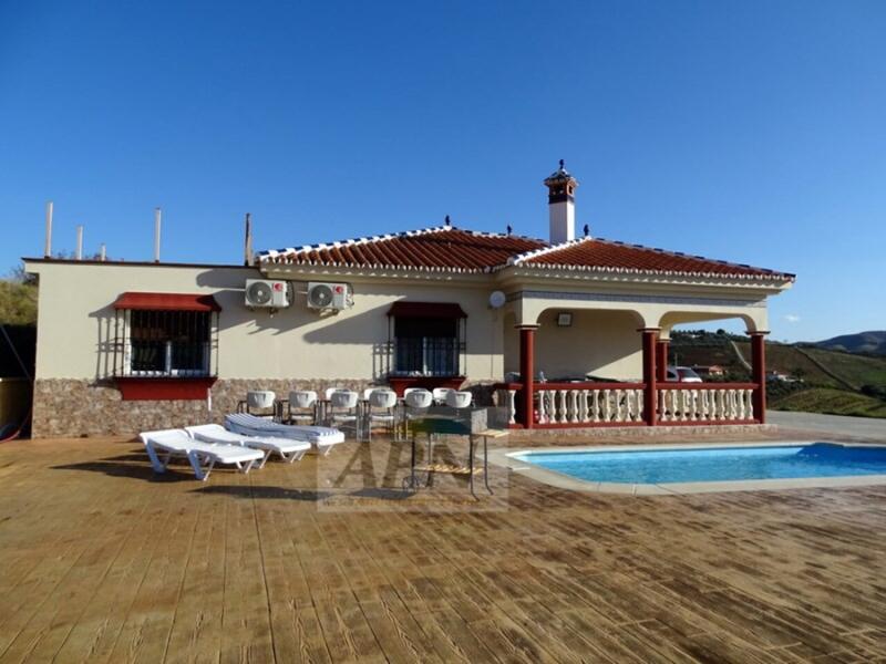 4 bedroom Country House for sale