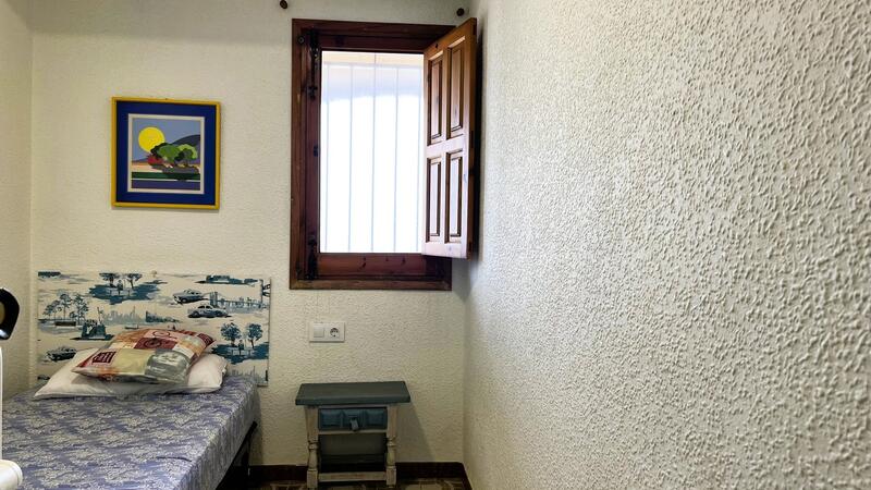 6 bedroom Villa for sale