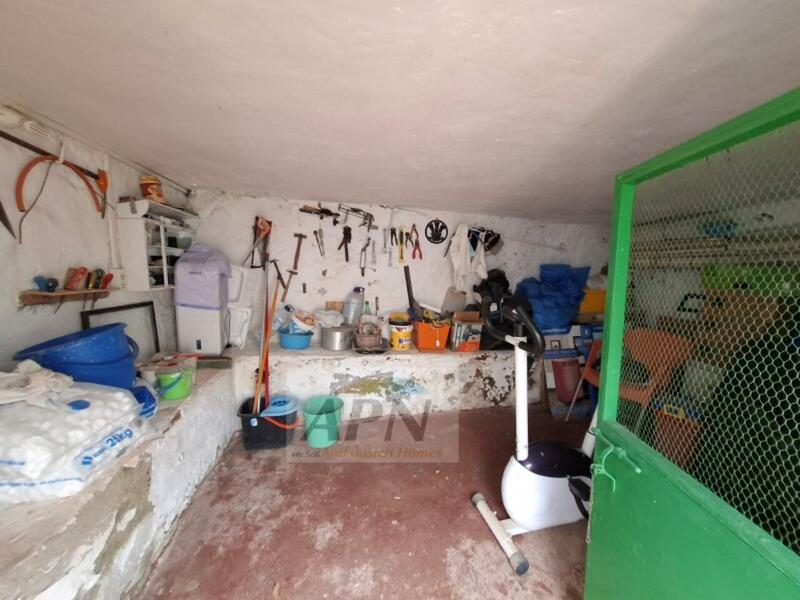 3 bedroom Townhouse for sale