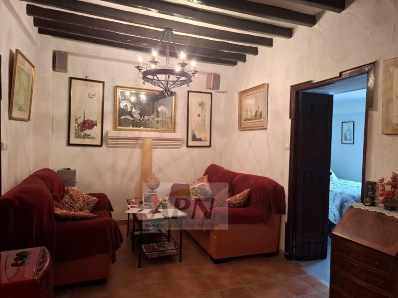 3 bedroom Townhouse for sale