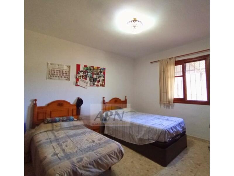 4 bedroom Country House for sale