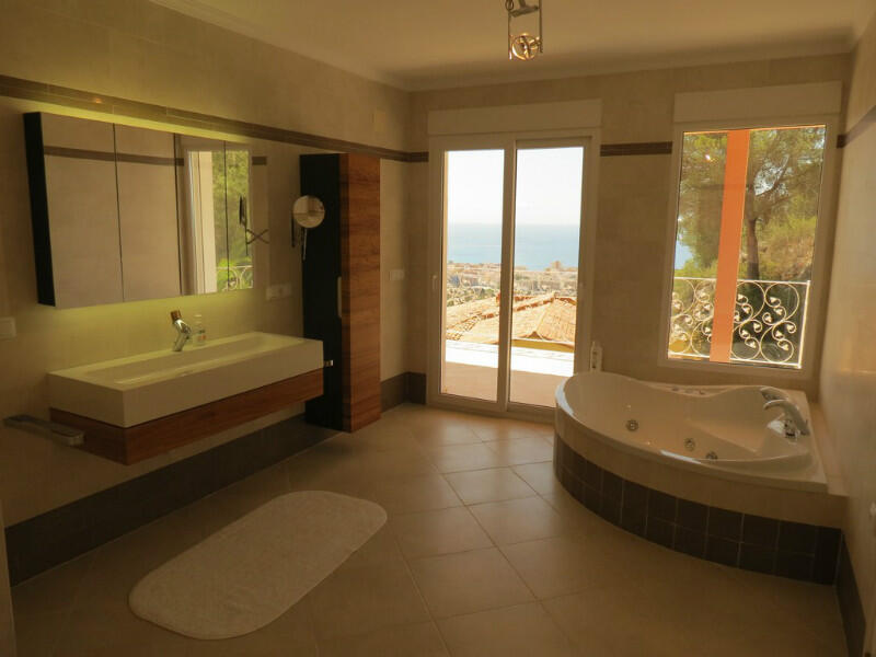 4 slaapkamer Villa Te koop