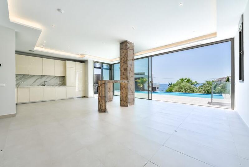 6 bedroom Villa for sale