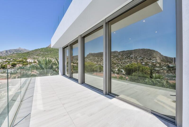 6 bedroom Villa for sale