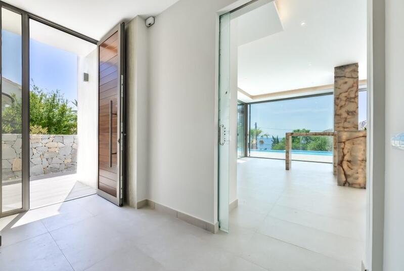 6 bedroom Villa for sale
