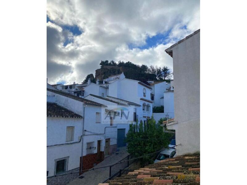 1 bedroom Townhouse for sale