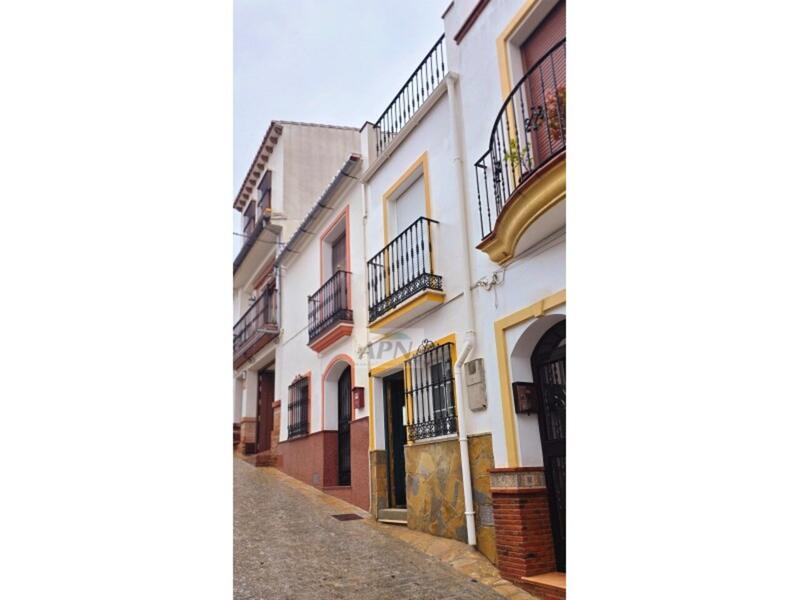 1 bedroom Townhouse for sale