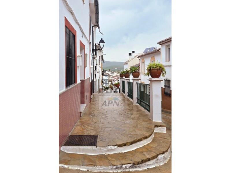 1 bedroom Townhouse for sale