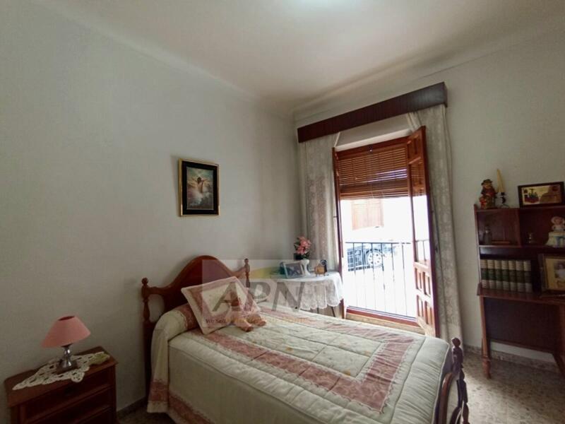 20 bedroom Townhouse for sale
