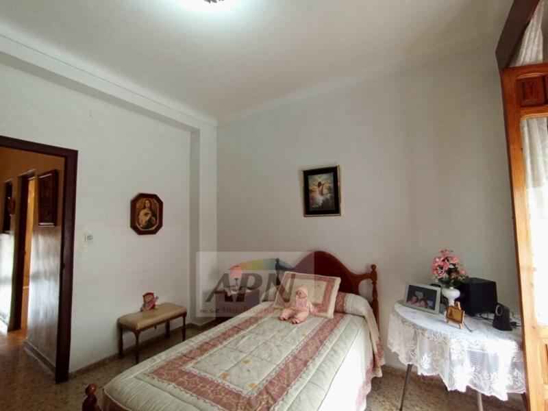 20 bedroom Townhouse for sale