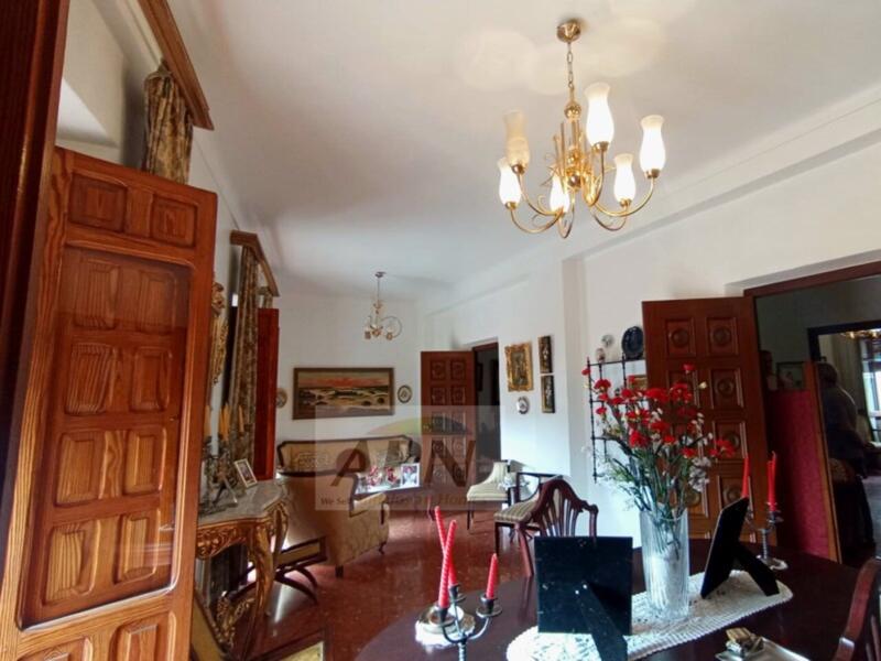 20 bedroom Townhouse for sale