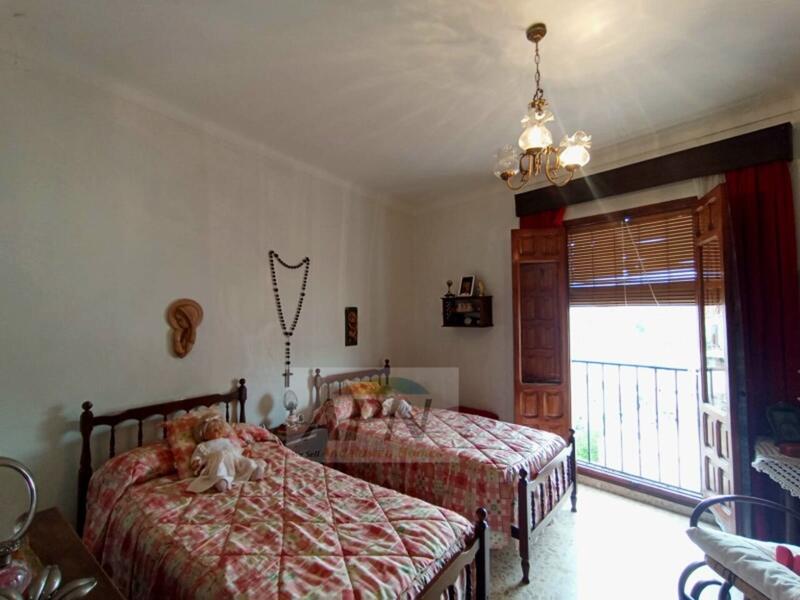 20 bedroom Townhouse for sale