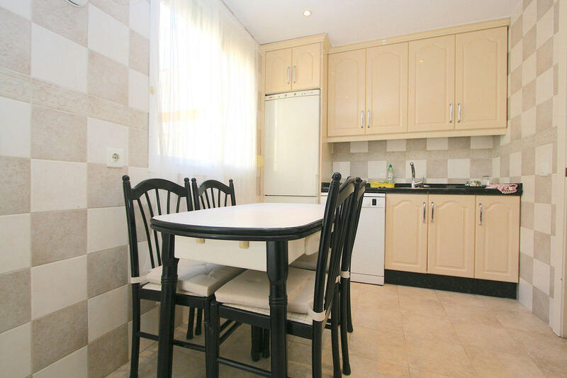 4 bedroom Apartment for sale