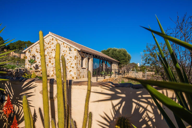 8 Cuarto Villa en venta