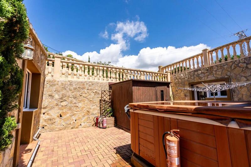 7 bedroom Villa for sale