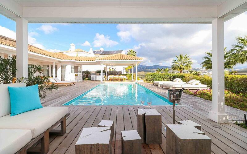 Villa for sale in Benahavis, Málaga